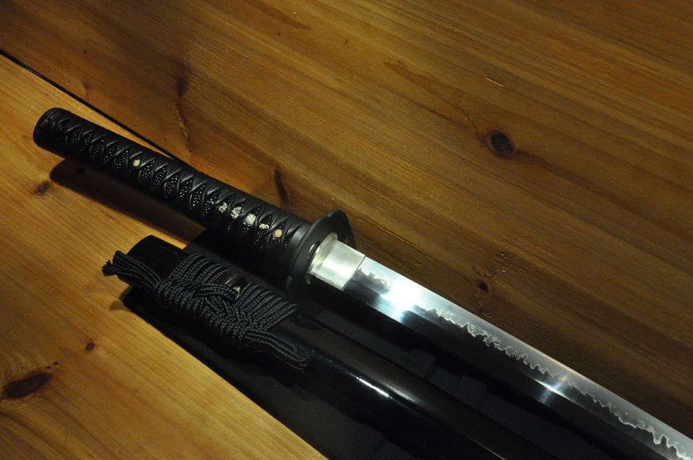 Functional Shobu Zukuri Hishi-Gami Iron Mokko Tsuba Shinken Japanese Sword