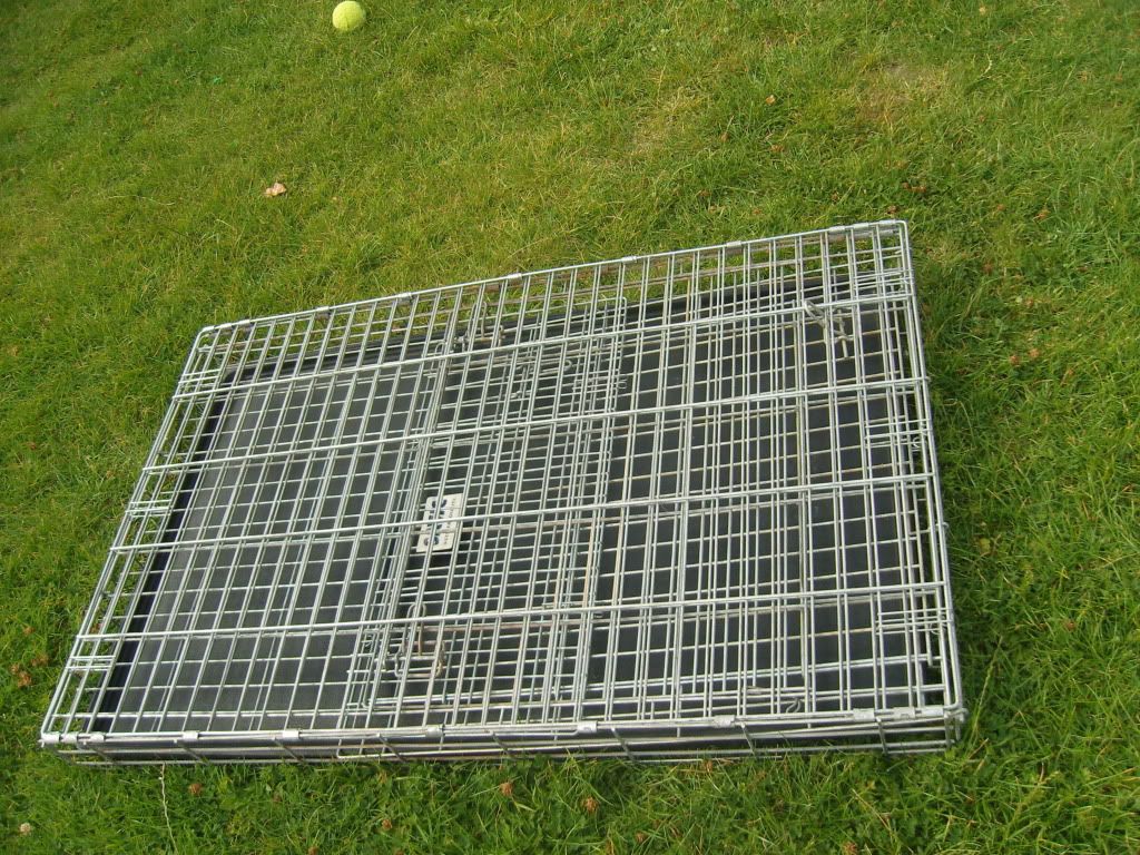 XL / Giant Savic Dog Crate Bedfordshire UK Pet Forums Forum
