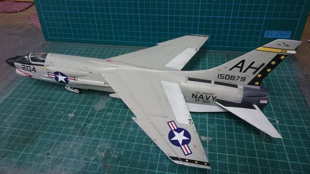 F-8E%20039_zpsaxiizw4v.jpg