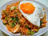 Rahasia Dibalik Enaknya Nasi Goreng di Pinggir Jalan